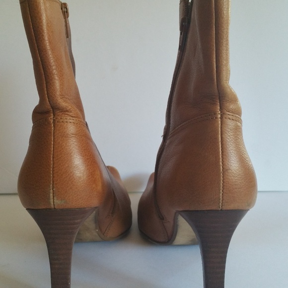Heeled boots - Picture 2 of 8
